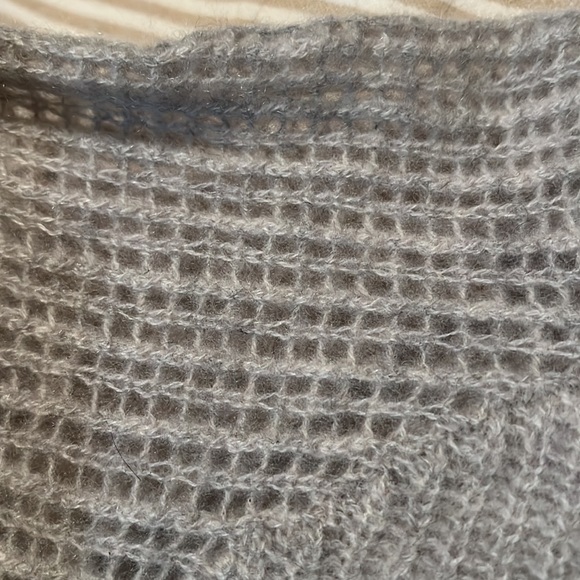 Goats Cashmere Light Grey Sweater Size Small - Picture 4 of 4